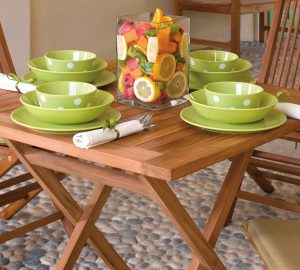 Sedia Salina in teak pieghevole con tavolo vulcano Greenwood