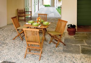 Sedia Salina in teak pieghevole con tavolo vulcano Greenwood