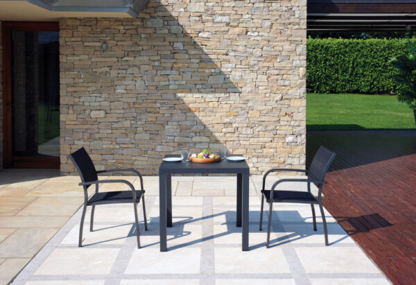 Sedia Viareggio - Alluminio Colore  - Con Braccioli - Impilabile