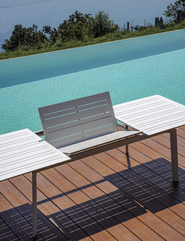 Tavolo Anzio - Allungabile  165/250 X 90 Cm - Piano A Doghe In Alluminio - Allungo Con Gambe Scorrevoli