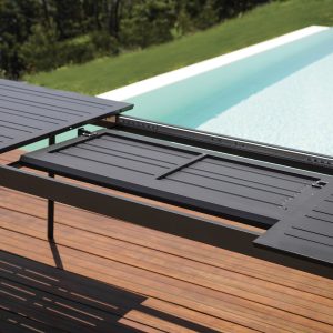 Tavolo Anzio - Allungabile  165/250 X 90 Cm - Piano A Doghe In Alluminio - Allungo Con Gambe Scorrevoli