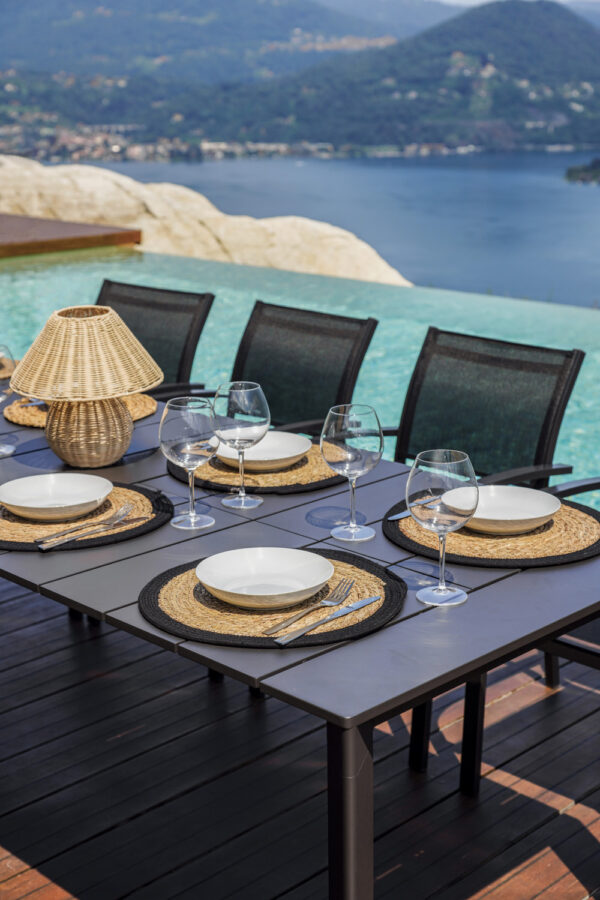 Tavolo Anzio - Allungabile  165/250 X 90 Cm - Piano A Doghe In Alluminio - Allungo Con Gambe Scorrevoli