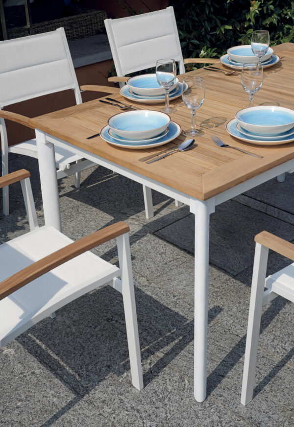 Tavolo Fuerteventura 150/210X90 in alluminio e teak Greenwood