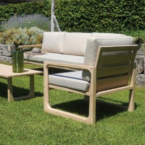 Salotto Dresda In Acacia Con Divano A 3 Posti Finitura Color Teak 2 Pz