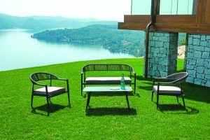 Set Milano - Composto Da 2 Poltrone, 1 Divano E Un Tavolino Con Piano A Doghe Di Alluminio 100 X 55 X 45 Cm - Struttura In Alluminio   B - Seduta E Schienale In Twist Wicker Ø 5 Mm Paglia - Cuscini Sfoderabili