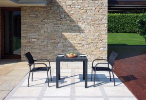 Tavolo San Vincenzo 80X80 Aluminio Colorato  Piano A Doghe