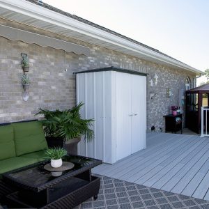 Ricovero attezzi in metallo.