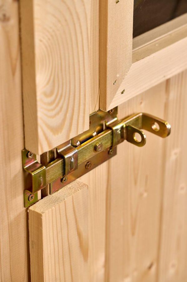 Casa Barone in abete rosso, assi da 28 mm.