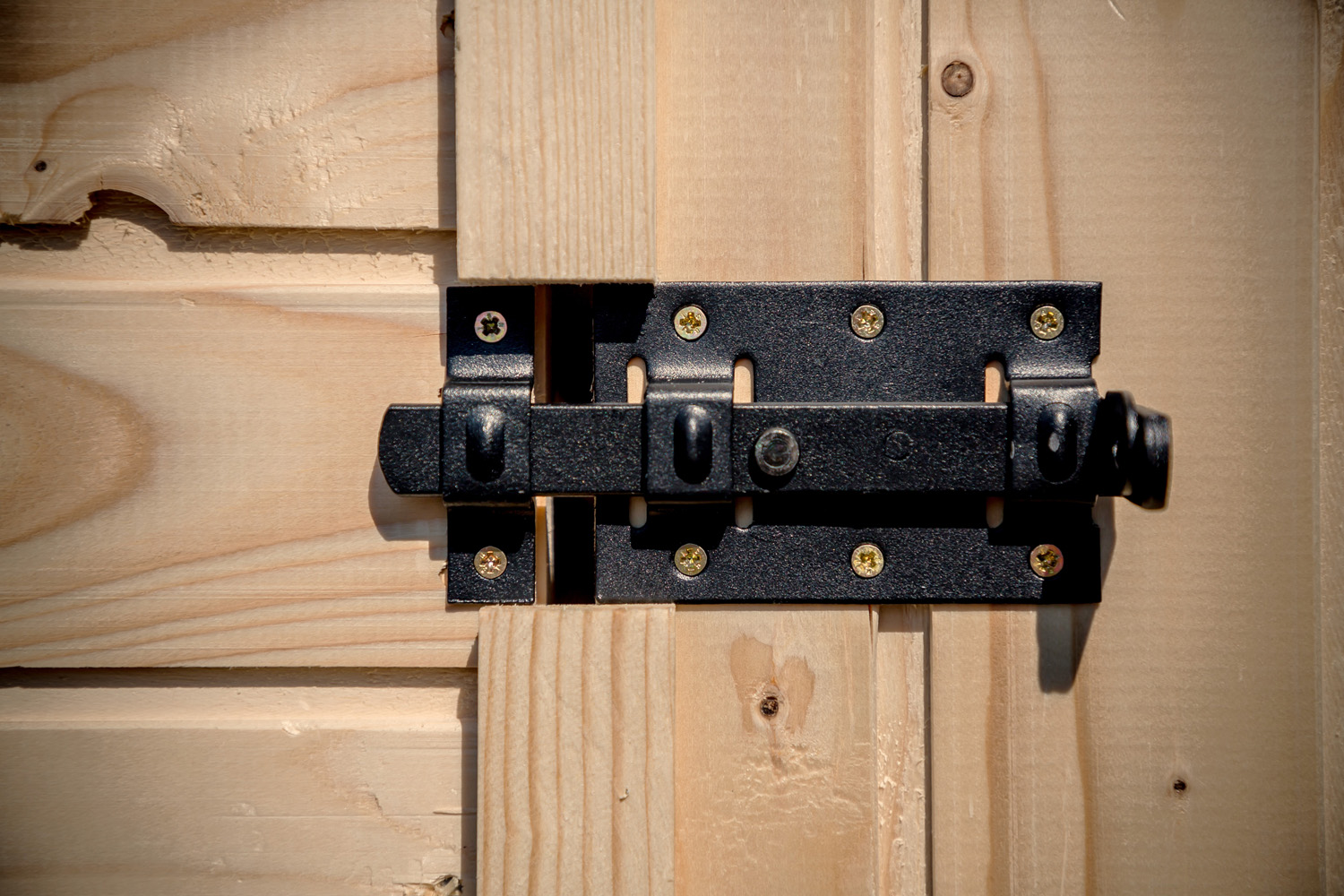 Casetta con pannelli in abete rosso da 16 mm. senza pavimento.