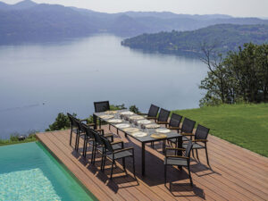 Tavolo Nettuno - Allungabile  200/300 X 100 Cm - Piano A Doghe In Alluminio - Allungo Con Gambe Scorrevoli