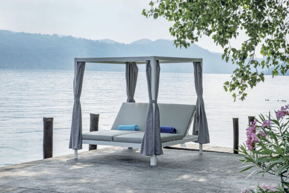 Daybed in alluminio e textilene Greenwood bianco